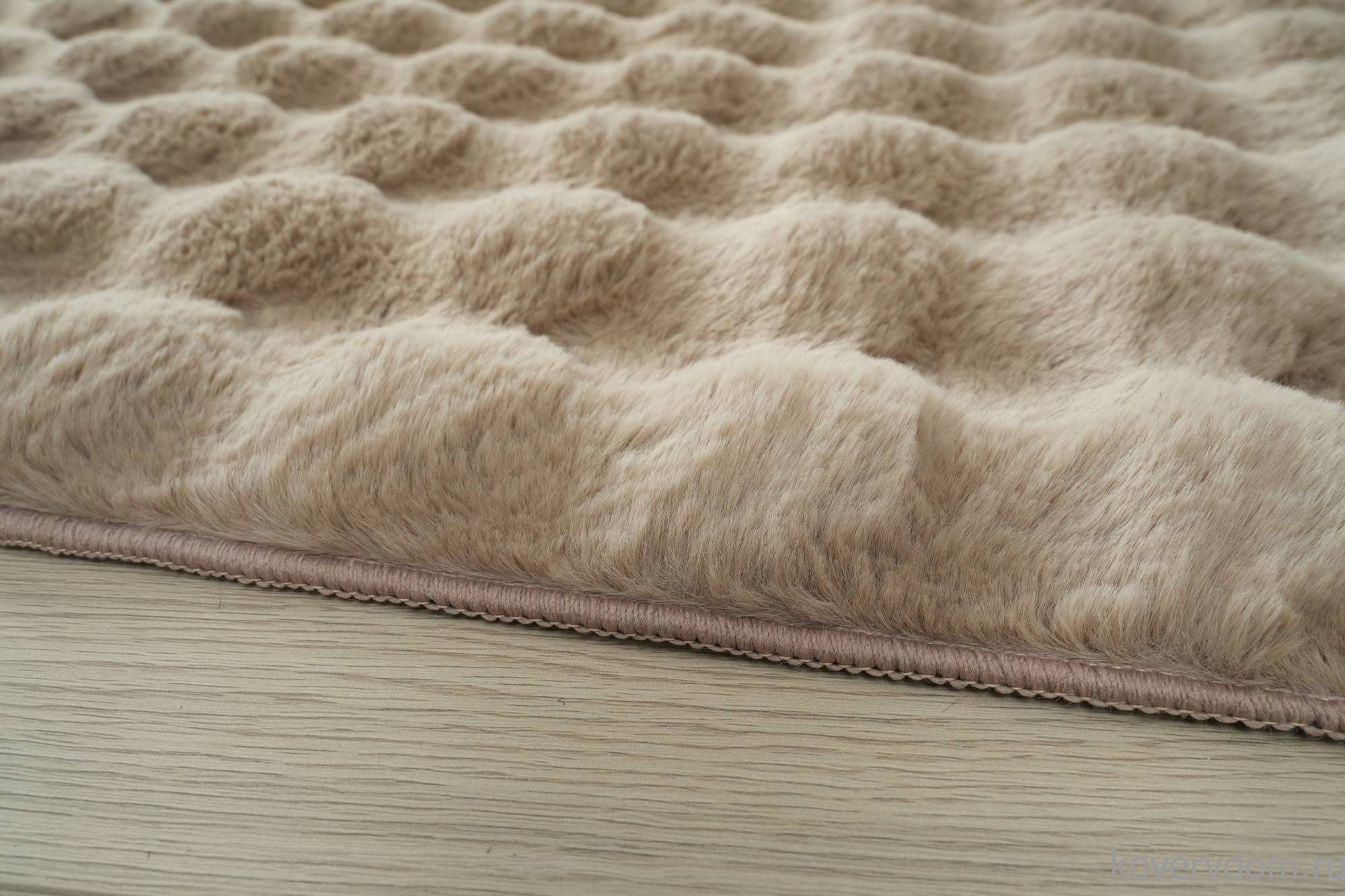 Ковер из искусственного меха BUBBLE PX1000 CAMEL Ковер из искусственного меха BUBBLE PX1000 CAMEL